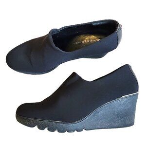 Donald J Pliner Maddy Wedge Bootie Women's 8 Black Crepe Elastic Comfort Slip On